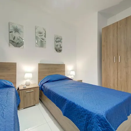 Modern 3br In The Charming Town Of St'pauls By 360 Estates